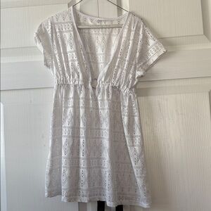 Tropical Escape White Cover Up Size Medium EUC